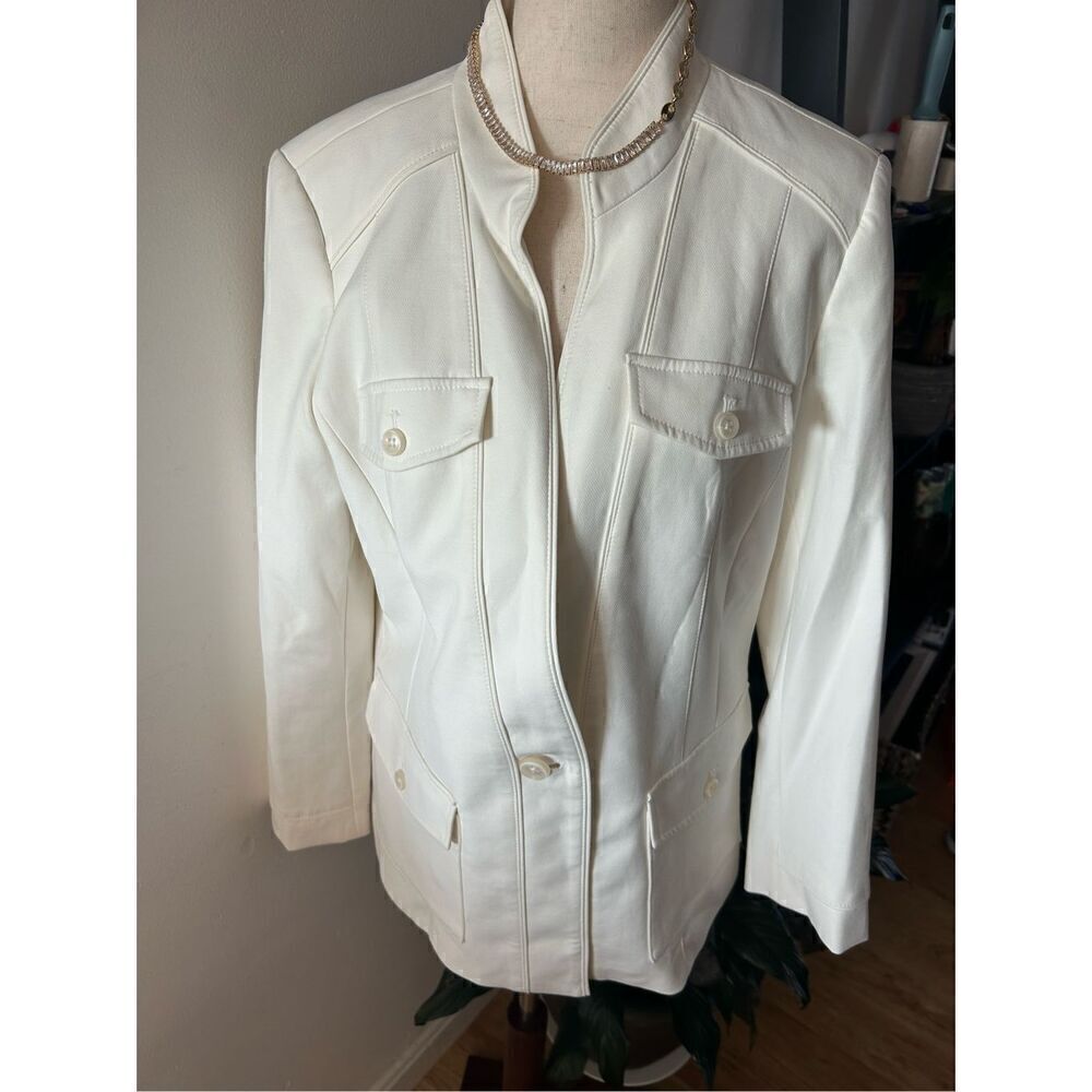 White House black market white jacket / blazer size 12